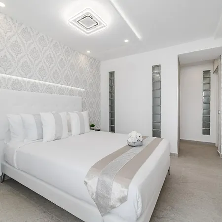 Red Velvet Desire- Premium 2br Appartement *