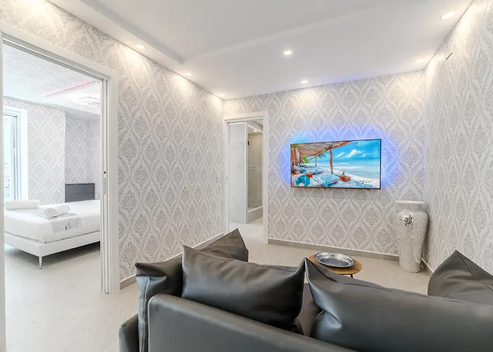 Red Velvet Desire- Premium 2br * Callao Salvaje